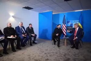 Тръмп се видя със Зеленски, преди да говори с Путин